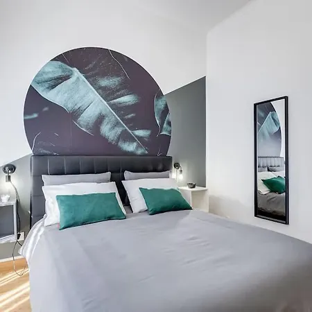 Daire The Great Beauty - 2 Double Bedrooms & 2 Bathrooms *