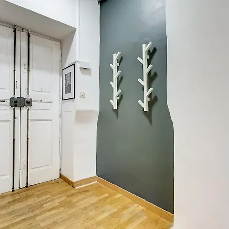 The Great Beauty - 2 Double Bedrooms & 2 Bathrooms Daire