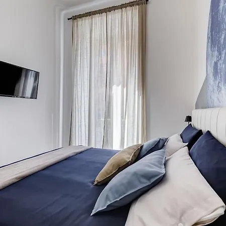 The Great Beauty - 2 Double Bedrooms & 2 Bathrooms *