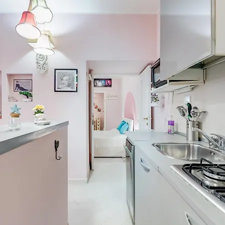 Daire The Great Beauty - 2 Double Bedrooms & 2 Bathrooms *