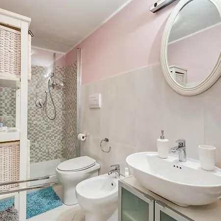 Daire The Great Beauty - 2 Double Bedrooms & 2 Bathrooms *