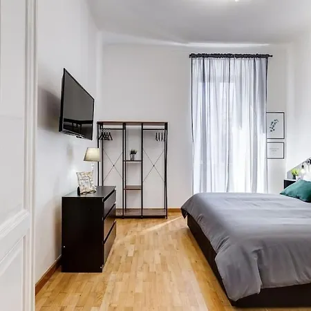 Apartment L&l Cozy 2-bdr In San Giovanni District *