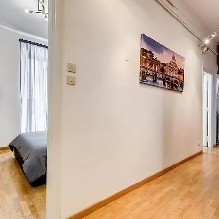 Apartment L&l Cozy 2-bdr In San Giovanni District Rome